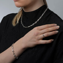 Load image into Gallery viewer, Heavy and fashionable bracelet with U-shaped links in Sterling silver
